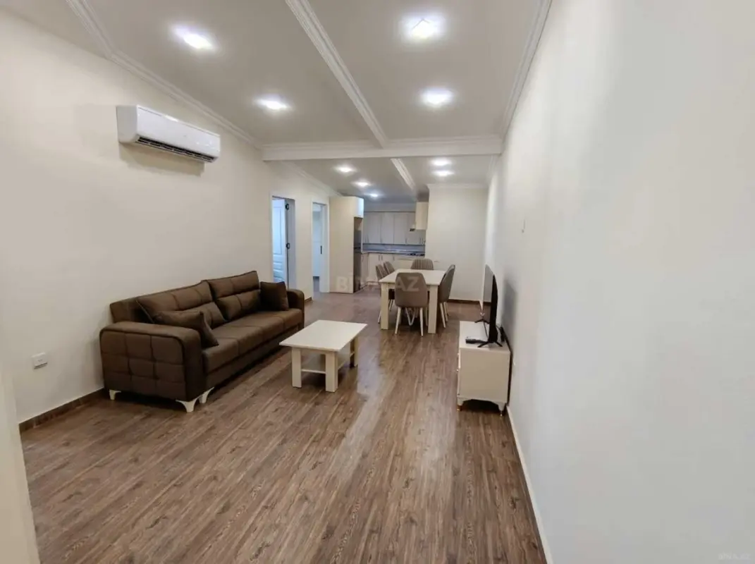 Kirayə verilir 4 otaqlı mənzil 95 m²
