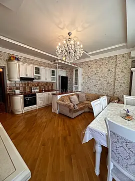 Satılır 2 otaqlı mənzil 60 m² — Bakı, İnşaatçılar 2 otaq 60.00 m²