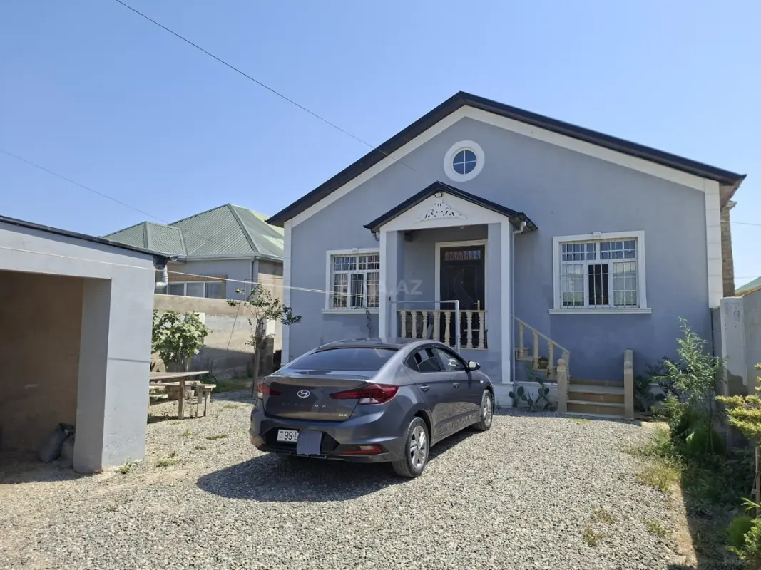 Satılır 3 otaqlı həyət evi 100 m²