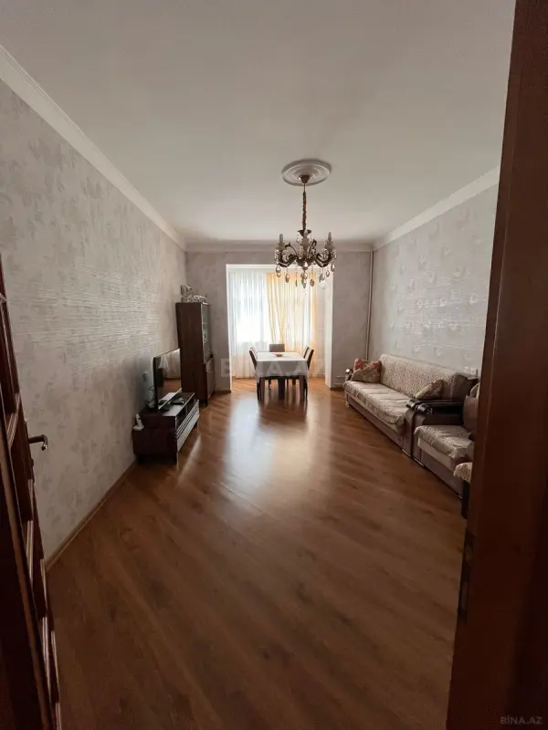 Satılır 2 otaqlı mənzil 61 m²