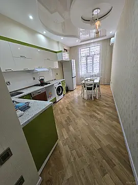 Kirayə verilir 2 otaqlı mənzil 110 m² — Bakı 2 otaq 110.00 m²