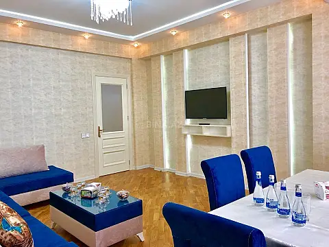 Kirayə verilir 2 otaqlı mənzil 65 m² — Bakı, Memar Əcəmi yanı 2 otaq 65.00 m²