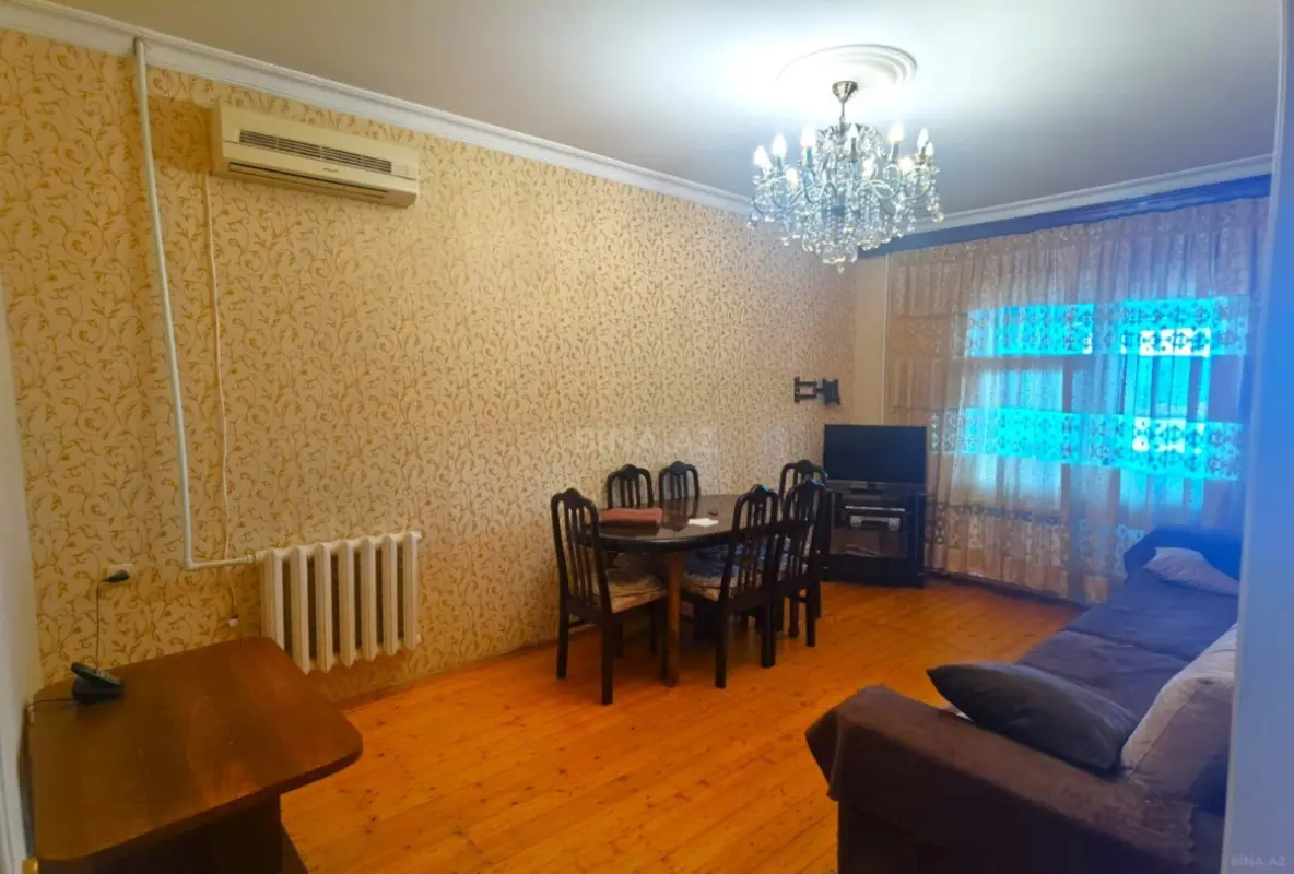 Satılır 4 otaqlı mənzil 100 m²