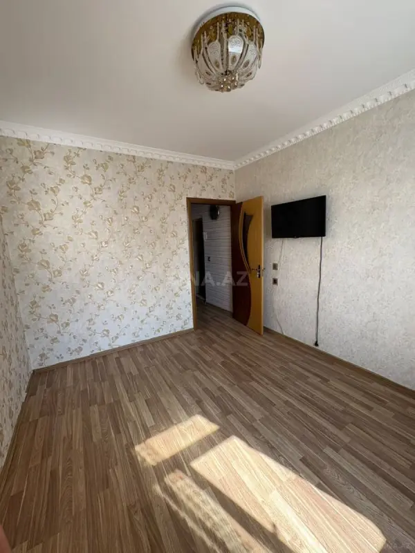 Satılır 2 otaqlı mənzil 68 m²