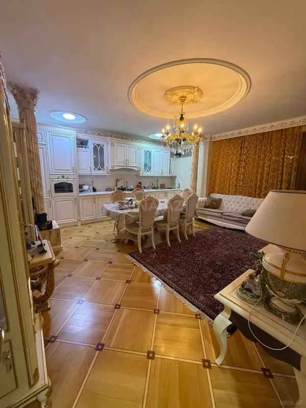 Satılır 3 otaqlı mənzil 95 m²