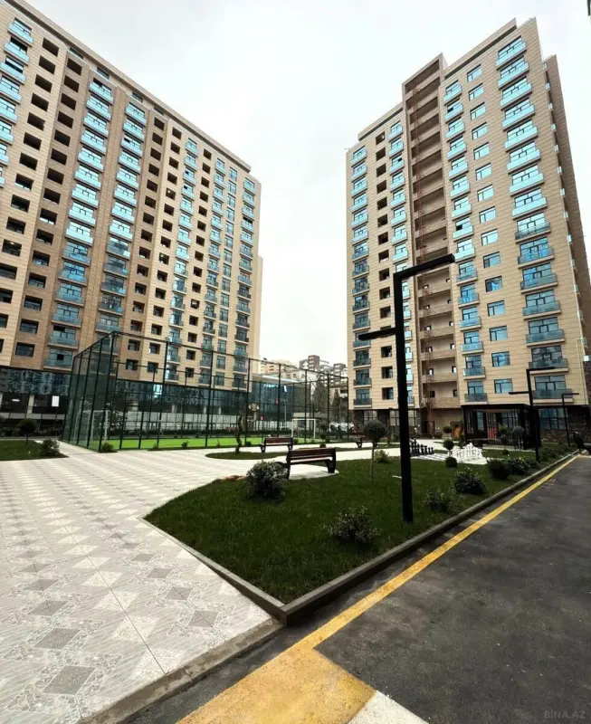 Satılır 3 otaqlı mənzil 121.3 m²