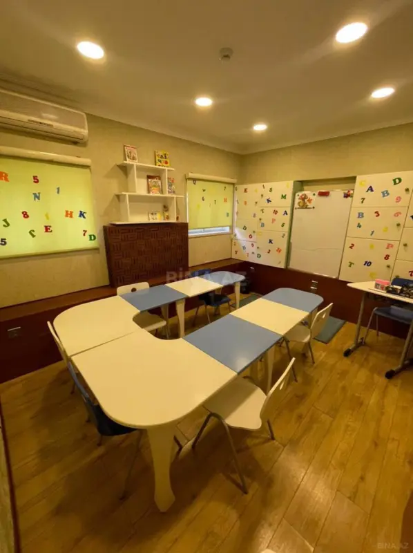 Kirayə verilir 4 otaqlı ofis 100 m²
