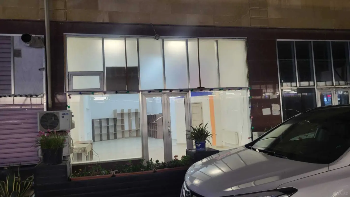 Kirayə verilir 1 otaqlı mənzil 67 m²