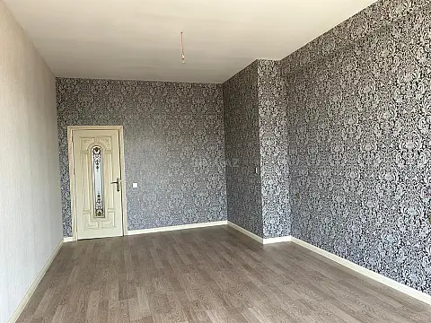 Satılır 4 otaqlı mənzil 172 m² — Bakı 4 otaq 172.00 m²