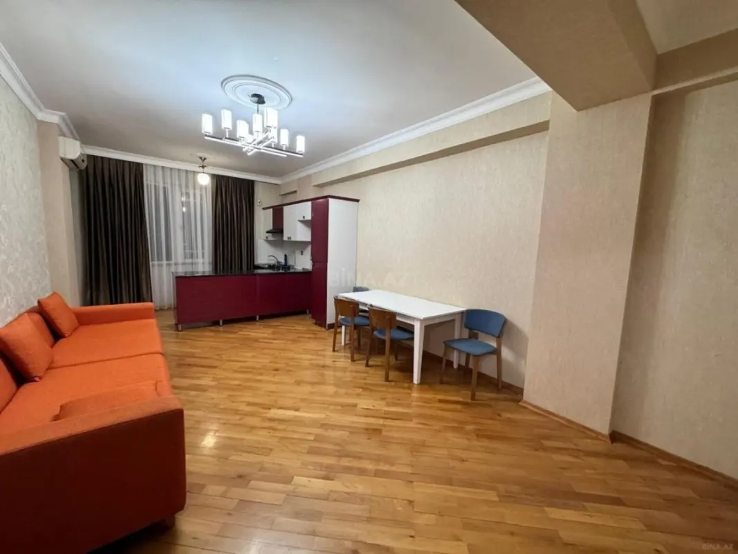 Satılır 3 otaqlı mənzil 105 m²