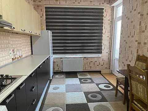 Kirayə verilir 2 otaqlı mənzil 100 m² — Bakı, Nizami 2 otaq 100.00 m²