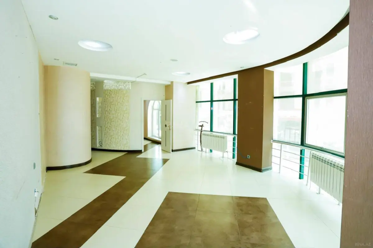 Kirayə verilir obyekt 330 m²