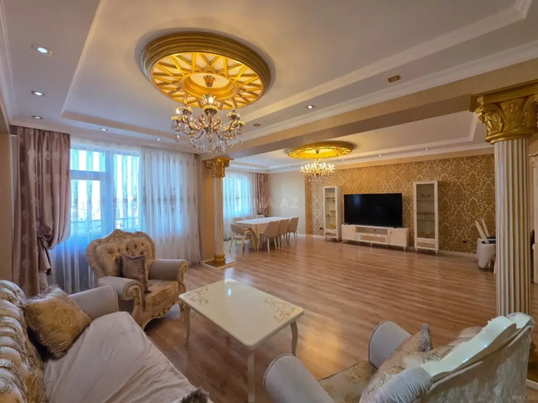 Satılır 4 otaqlı mənzil 265 m²