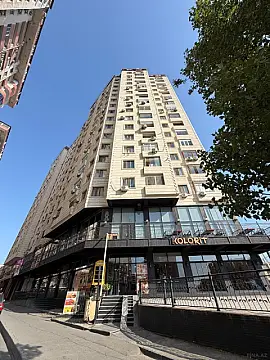 Satılır 2 otaqlı mənzil 65 m² — Bakı, Həzi Aslanov qəs. 2 otaq 65.00 m²