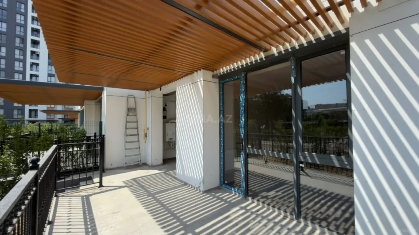 Satılır 3 otaqlı mənzil 110 m²