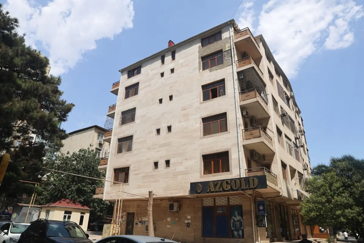 Satılır 2 otaqlı mənzil 57 m²