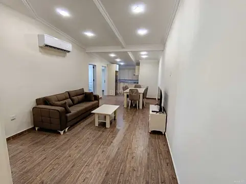 Kirayə verilir 4 otaqlı mənzil 93 m² — Bakı, Memar Əcəmi yanı 4 otaq 93.00 m²