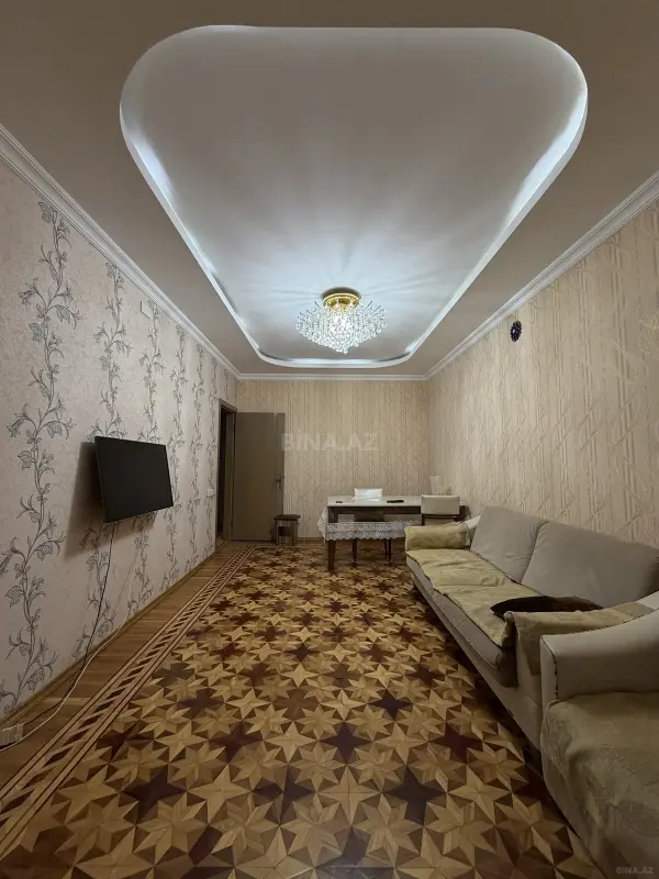 Satılır 4 otaqlı mənzil 100 m²
