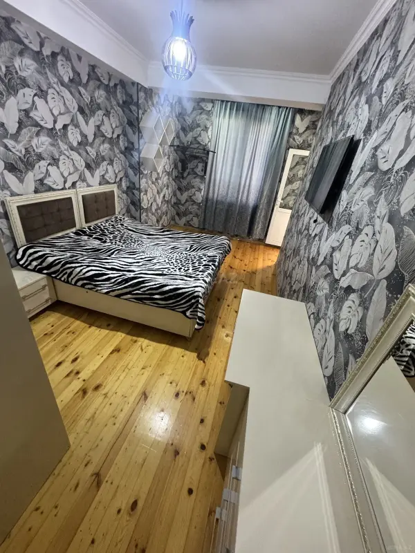 Satılır 1 otaqlı mənzil 50 m²