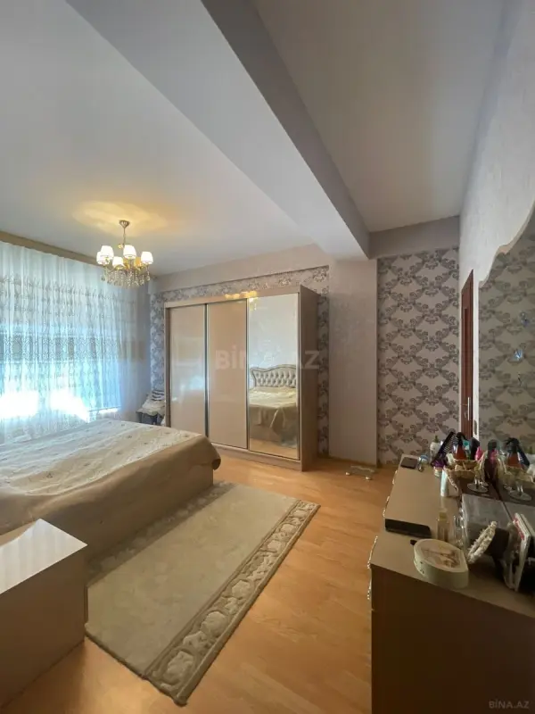 Satılır 3 otaqlı mənzil 108 m²