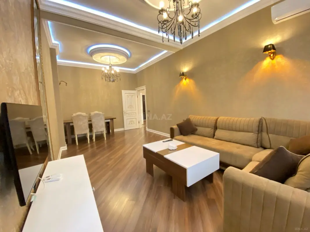 Kirayə verilir 2 otaqlı mənzil 80 m²