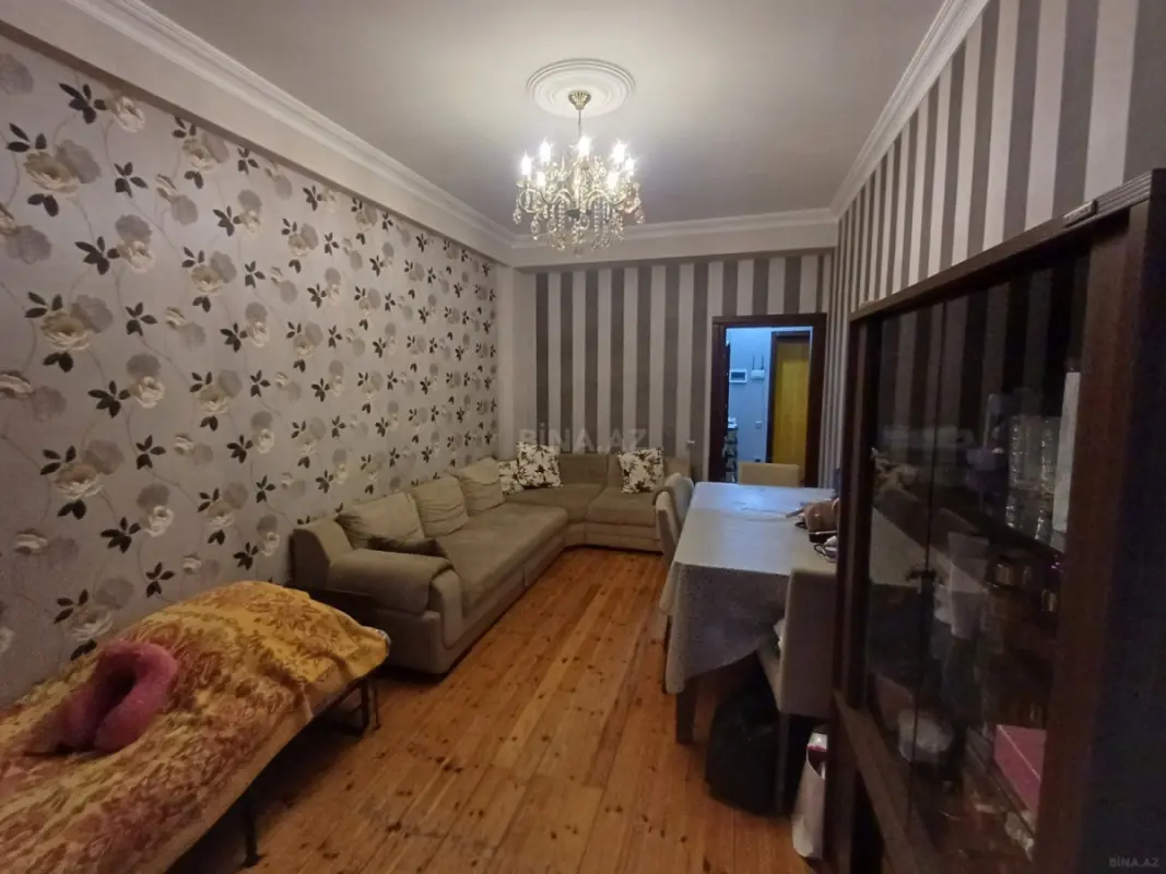 Satılır 2 otaqlı mənzil 70 m²