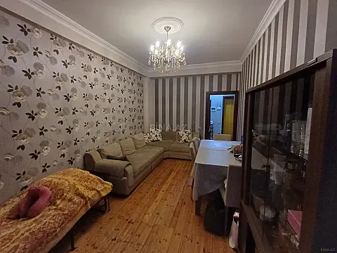 Satılır 2 otaqlı mənzil 70 m² — Bakı, İnşaatçılar 2 otaq 70.00 m²