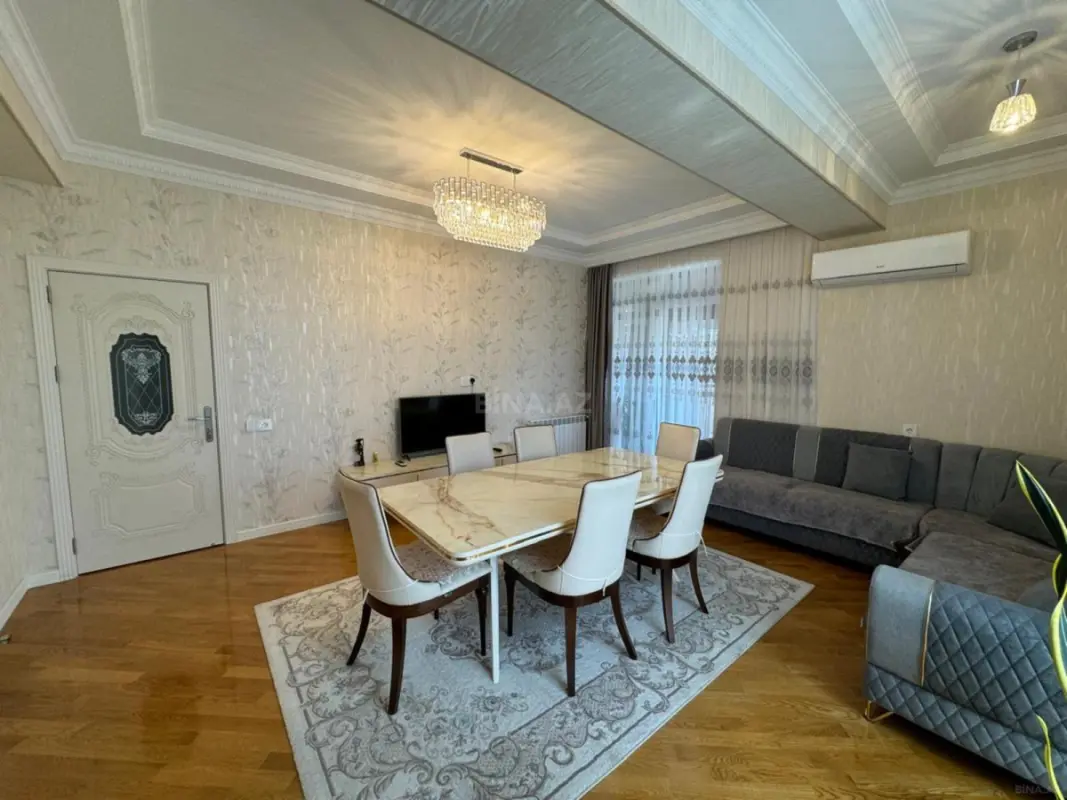 Kirayə verilir 4 otaqlı mənzil 150 m²