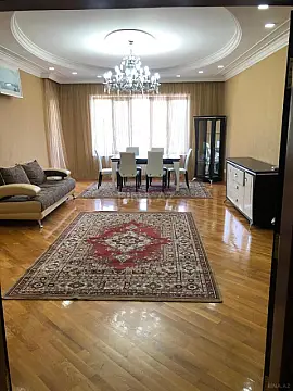 Kirayə verilir 4 otaqlı mənzil 170 m² — Bakı, Nizami 4 otaq 170.00 m²