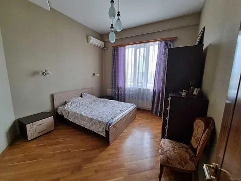 Kirayə verilir 3 otaqlı mənzil 100 m² — Bakı 3 otaq 100.00 m²