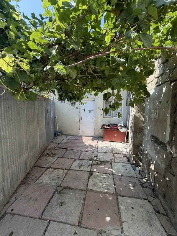 Kirayə verilir 1 otaqlı həyət evi 20 m²