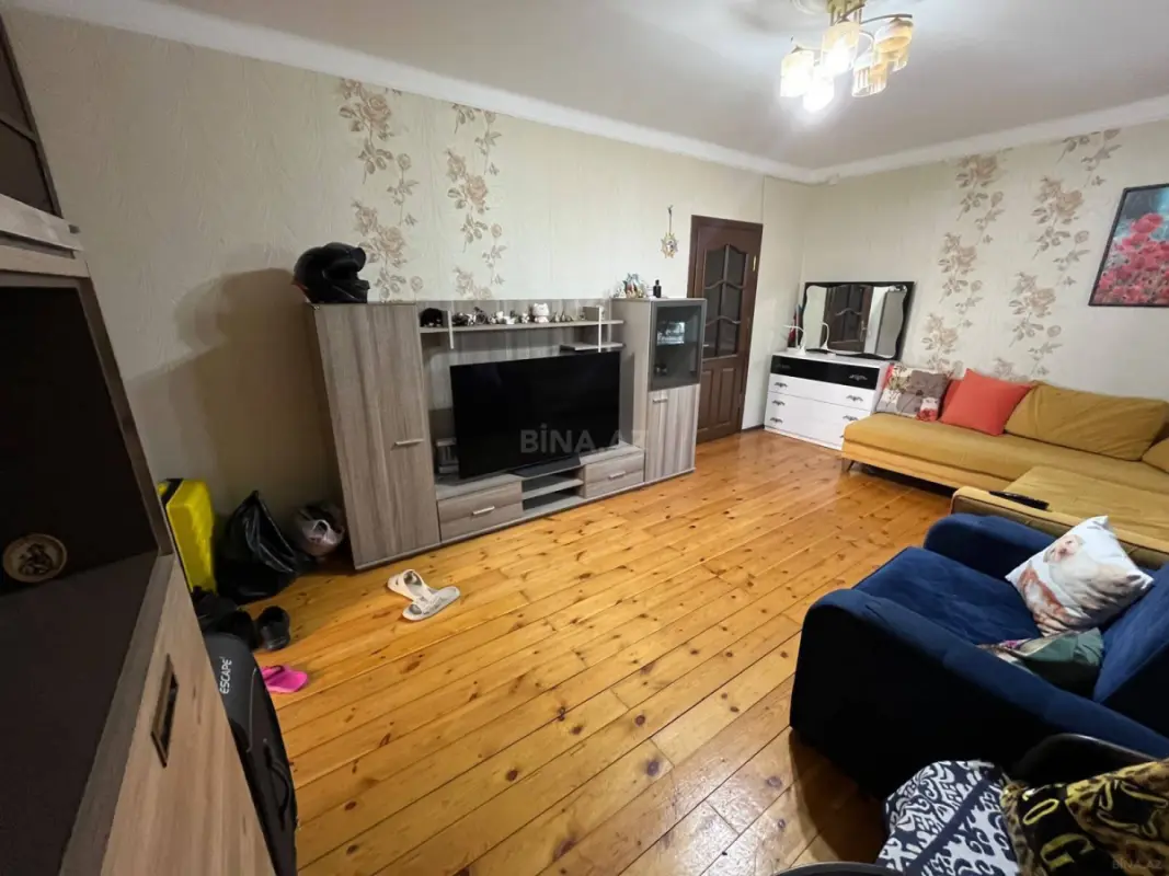 Satılır 3 otaqlı mənzil 82 m²