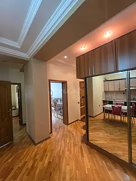 Kirayə verilir 2 otaqlı mənzil 70 m² — Bakı, Həzi Aslanov qəs. 2 otaq 70.00 m²