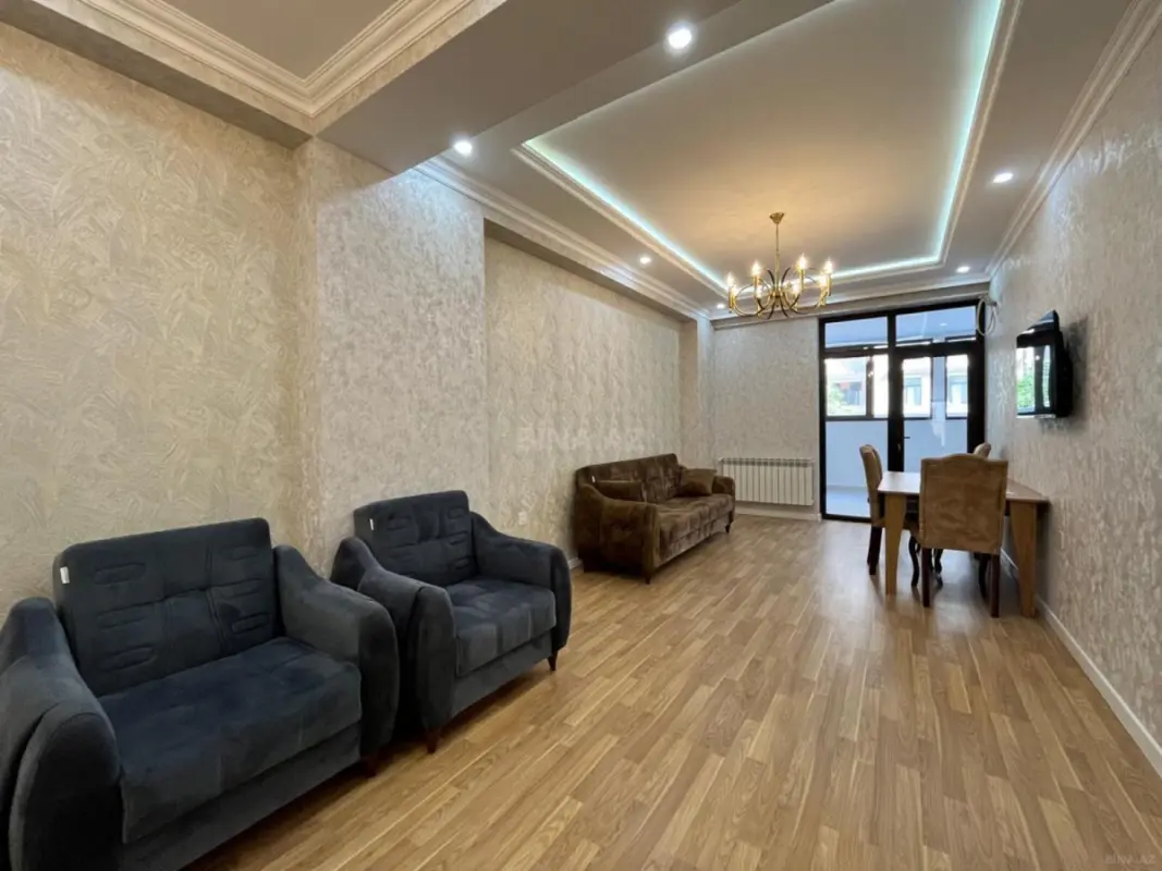 Kirayə verilir 3 otaqlı mənzil 150 m²