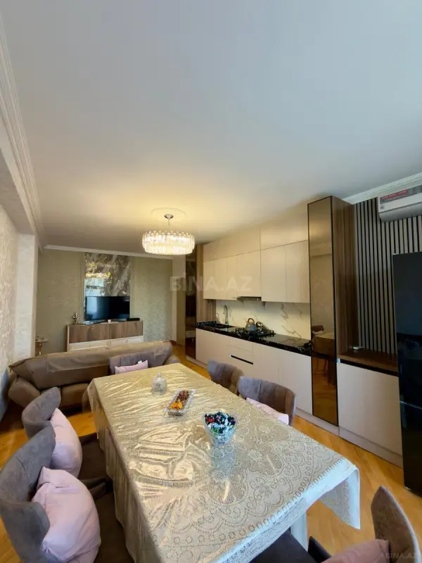 Satılır 3 otaqlı mənzil 92 m²