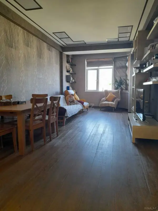 Satılır 3 otaqlı mənzil 110 m²