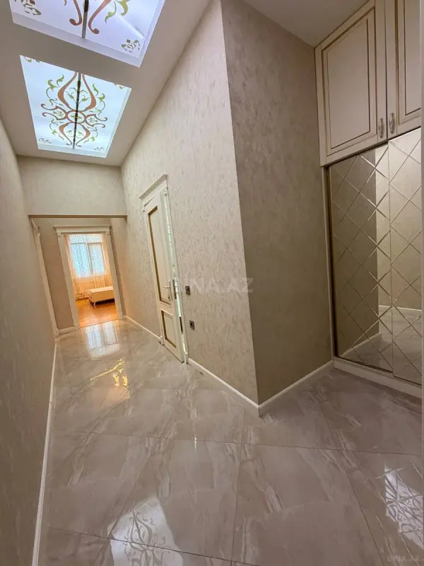 Kirayə verilir 2 otaqlı mənzil 80 m²