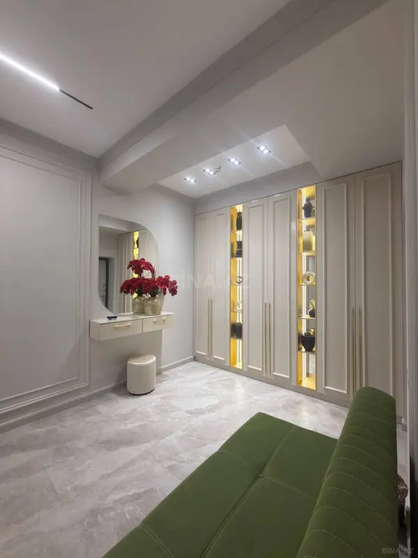 Satılır 3 otaqlı mənzil 120 m²