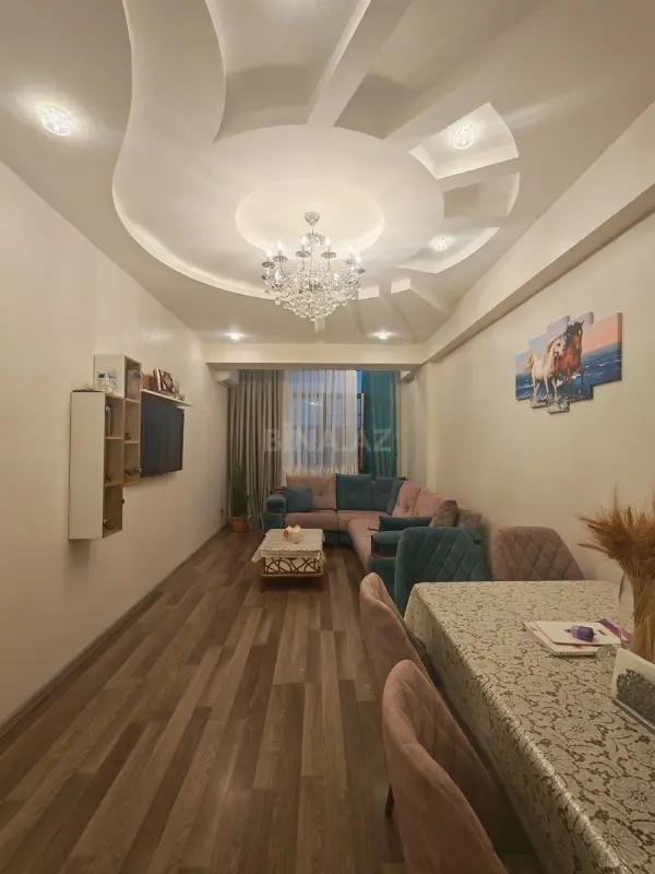 Satılır 3 otaqlı mənzil 114 m²