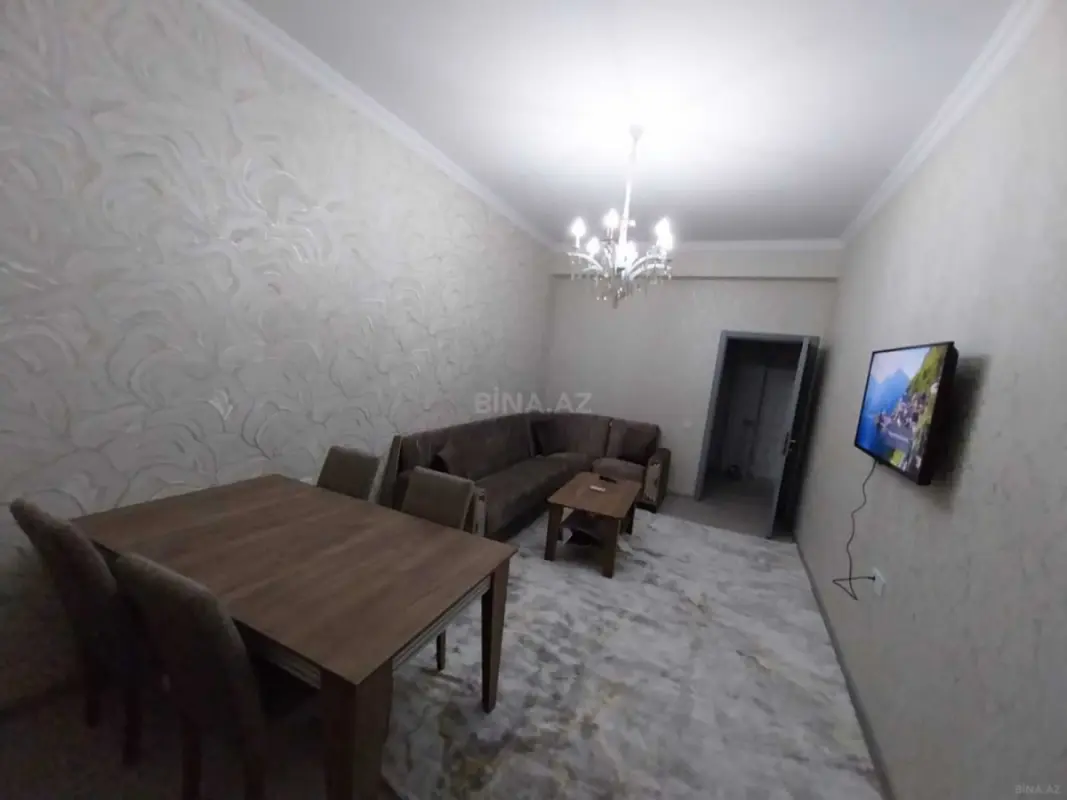 Kirayə verilir 2 otaqlı mənzil 80 m²