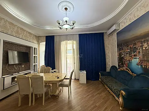 Satılır 4 otaqlı mənzil 130 m² — Bakı 4 otaq 130.00 m²