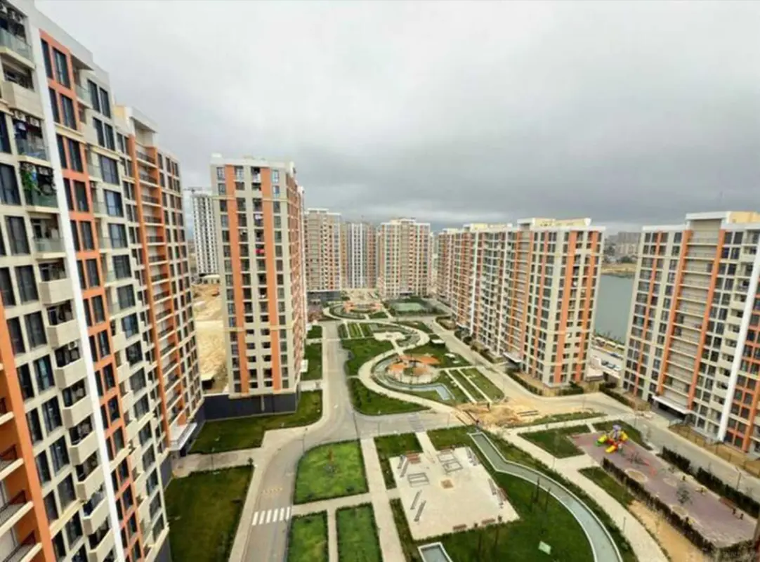 Satılır 2 otaqlı mənzil 57 m²