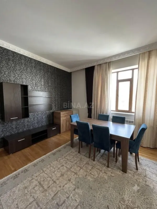 Satılır 2 otaqlı mənzil 98 m²