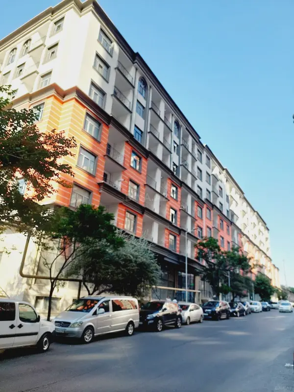 Satılır 2 otaqlı mənzil 65 m²