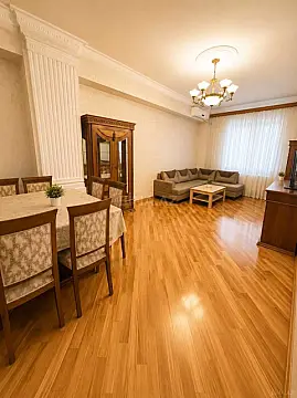 Kirayə verilir 3 otaqlı mənzil 135 m² — Bakı, İnşaatçılar 3 otaq 135.00 m²
