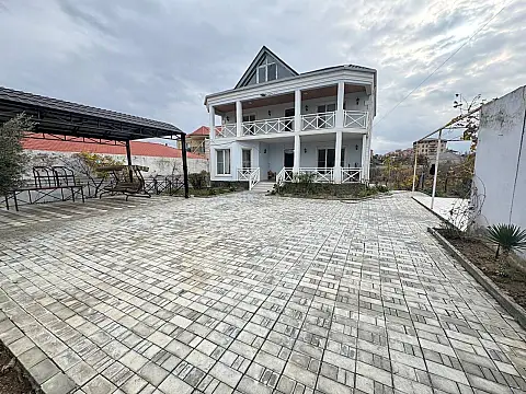 Satılır 5 otaqlı həyət evi 180 m² — Bakı, Binəqədi 5 otaq 180.00 m²