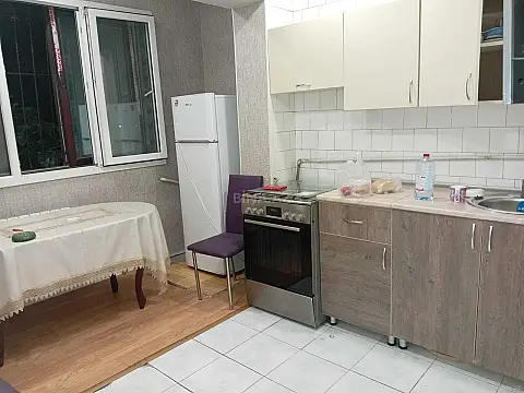 Kirayə verilir 3 otaqlı mənzil 100 m² — Bakı 3 otaq 100.00 m²