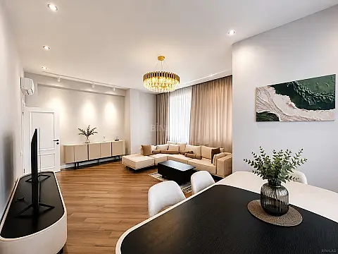 Kirayə verilir 3 otaqlı mənzil 125 m² — Bakı, Nizami 3 otaq 125.00 m²