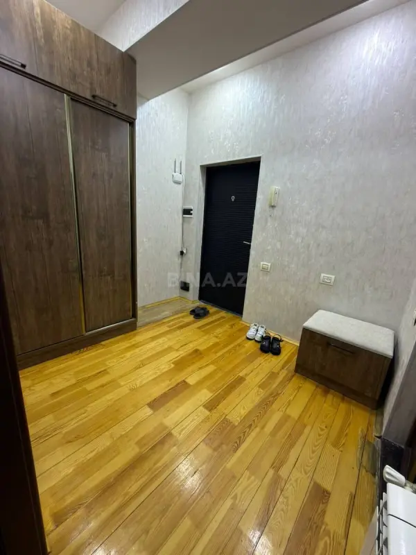 Kirayə verilir 2 otaqlı mənzil 70 m²