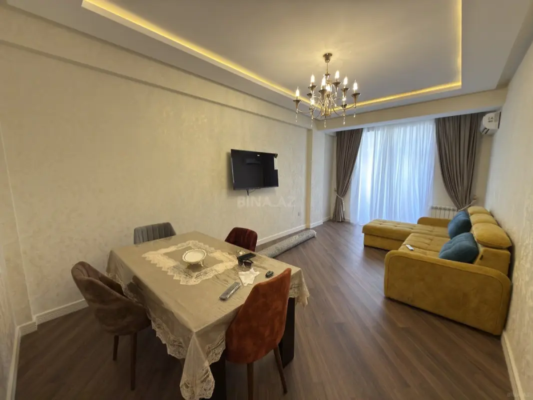 Kirayə verilir 2 otaqlı mənzil 74 m²